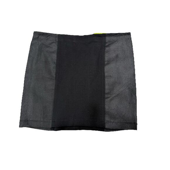 Alice + Olivia Mini Skirt Size 10 Lamb Leather Panel Mixed Media Ponte Black - Picture 2 of 8